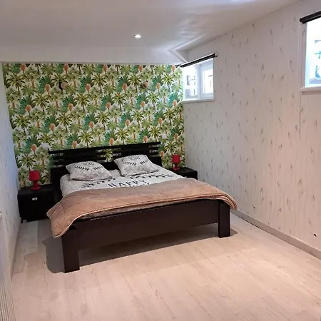 Du Bois De Bontemps Semesterbostad