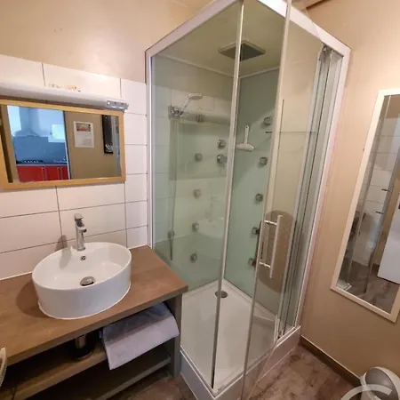 Du Bois De Bontemps Hébergement de vacances Sarlat